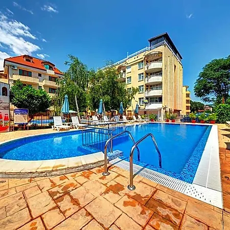 Paloma - In The Center Of The 3*
