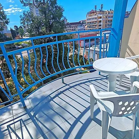 Paloma - In The Center Of The 3* Slantchev Briag
