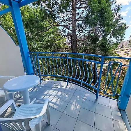 Paloma - In The Center Of The 3*